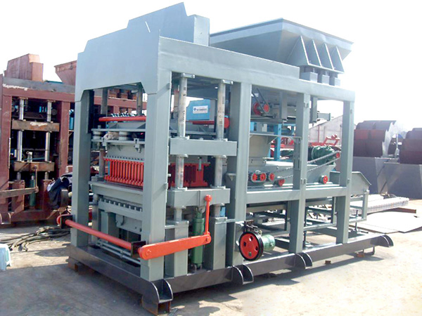 automatic bricks machine