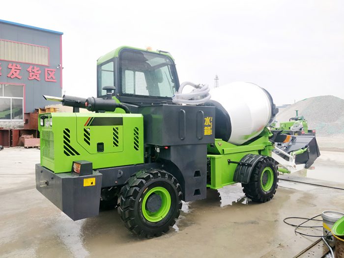 Slefloading concrete mixer