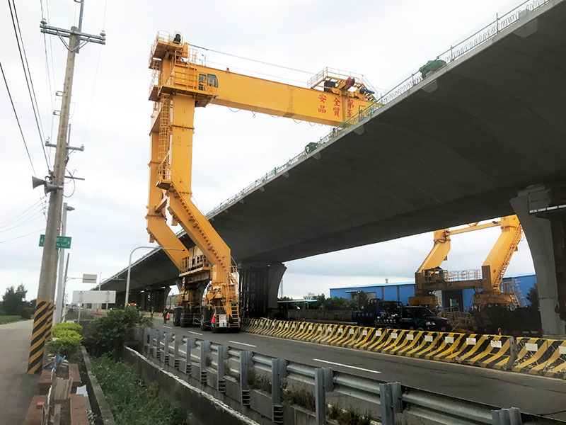 Rubber Tyred Crane for Bridge Construction