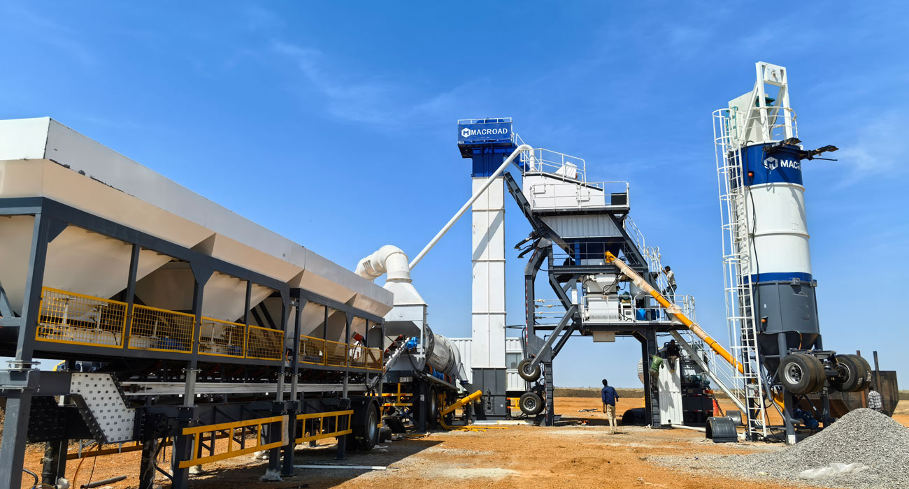 Mobile asphalt batching plant ALYQ100 100tph deployed for Sudan highway construction